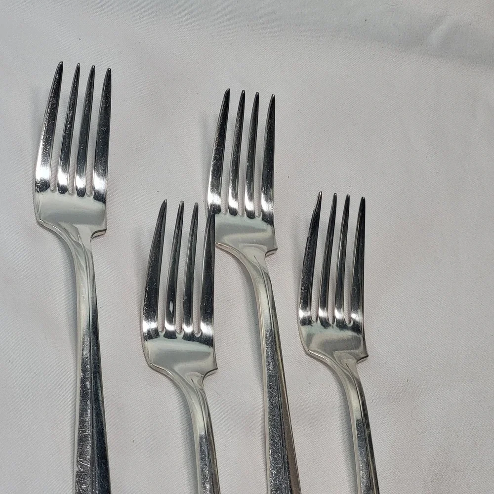 Set of 4 Holmes & Edwards Napoleon Inlaid IS Silverplate Salad Forks MCM 1929